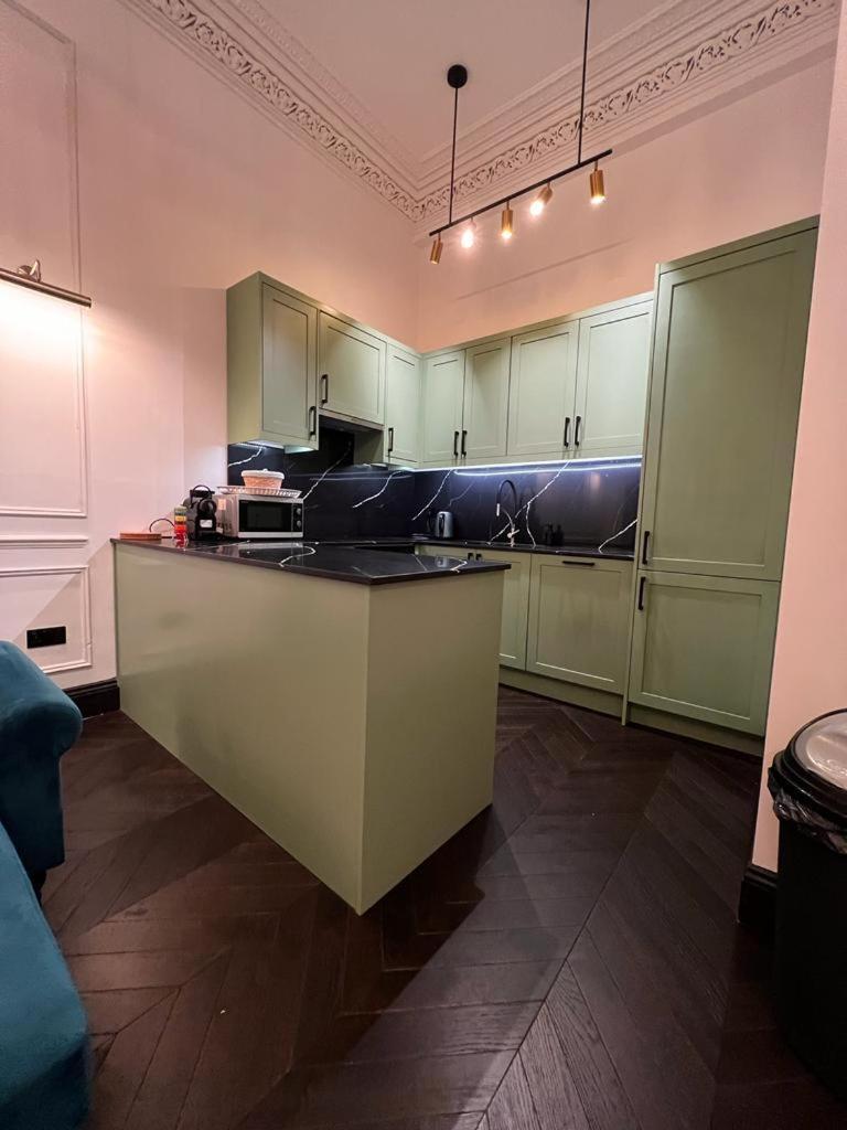 Earl'S Court Luxe Apartment Londra Exterior foto
