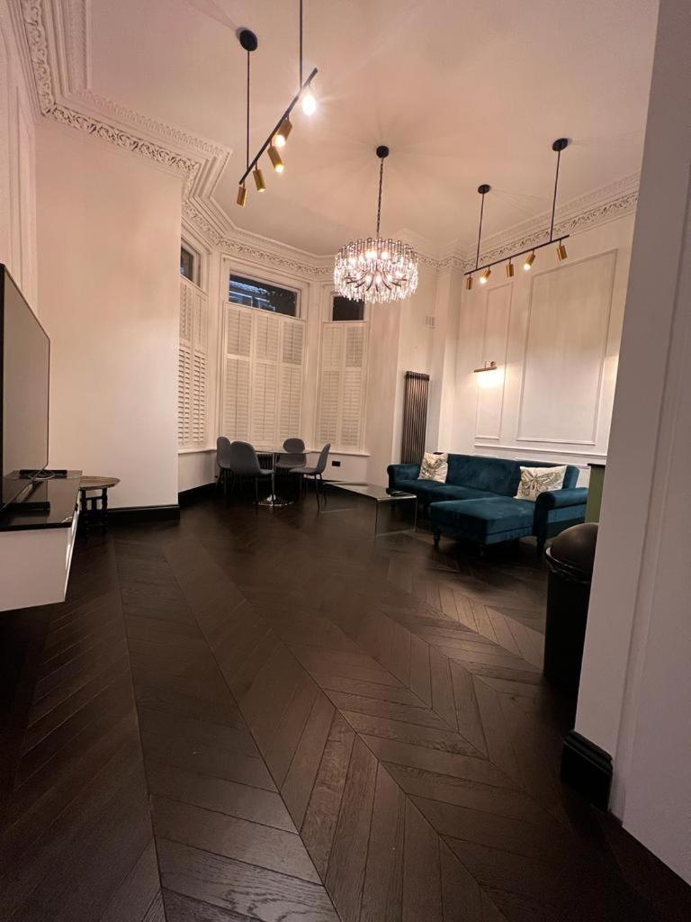 Earl'S Court Luxe Apartment Londra Exterior foto